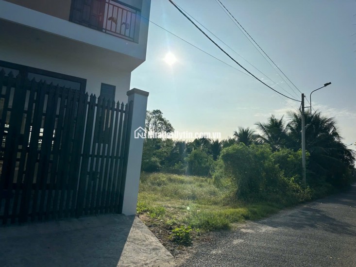 Chủ kẹt tiền cần bán gấp đất Trần Thị Thơm full thổ cư tp.Mỹ Tho 110m2 (5x23)m